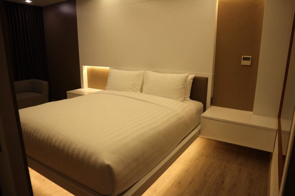 The Zense Boutique Hotel Phitsanulok Εξωτερικό φωτογραφία