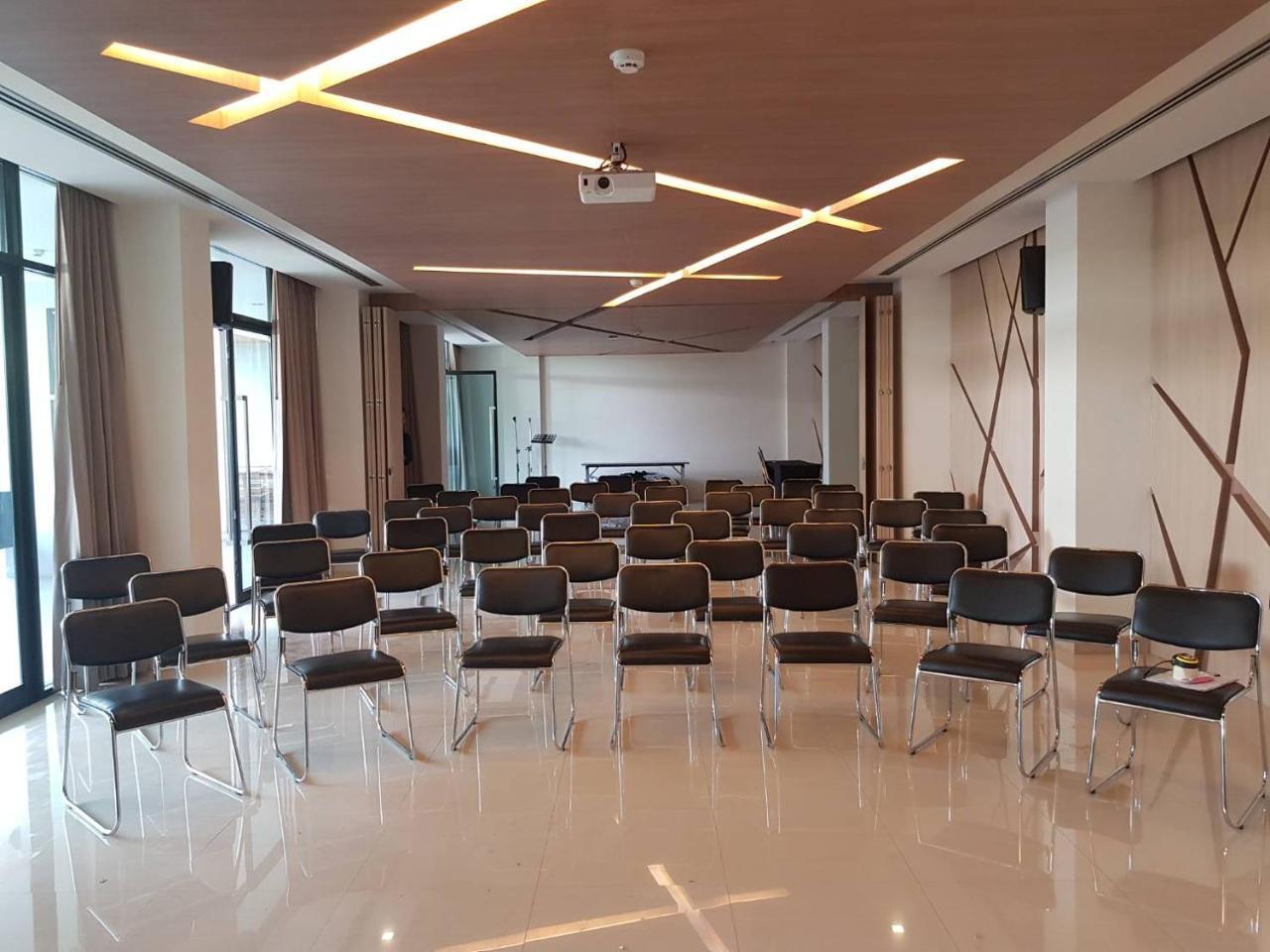 The Zense Boutique Hotel Phitsanulok Εξωτερικό φωτογραφία
